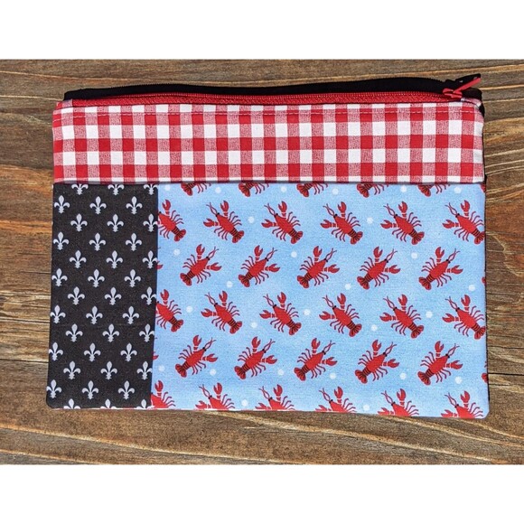 Travel Bag Toiletries Makeup Cosmetics Zipper Pouch Crawfish Fleur de Lis - Picture 1 of 3
